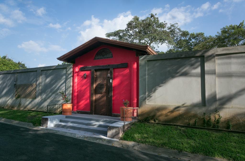 Airport Rio Segundo Studio Bed & Breakfast Alajuela Exterior photo